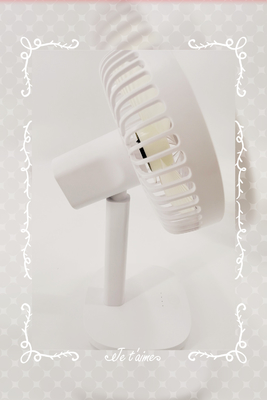 Portable Rechargeable Usb Small Desk Fan 1.31 Pounds Button Control
